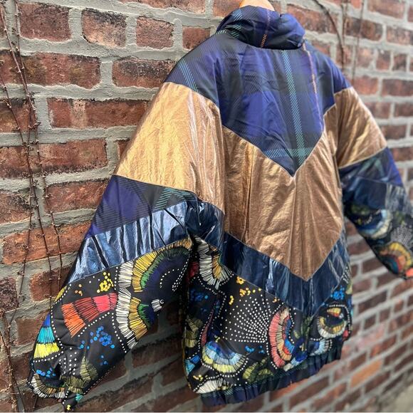 NEW Size Medium Farm Rio Borogodo Black Reversible Metallic Puffer Jacket - Picture 12 of 12